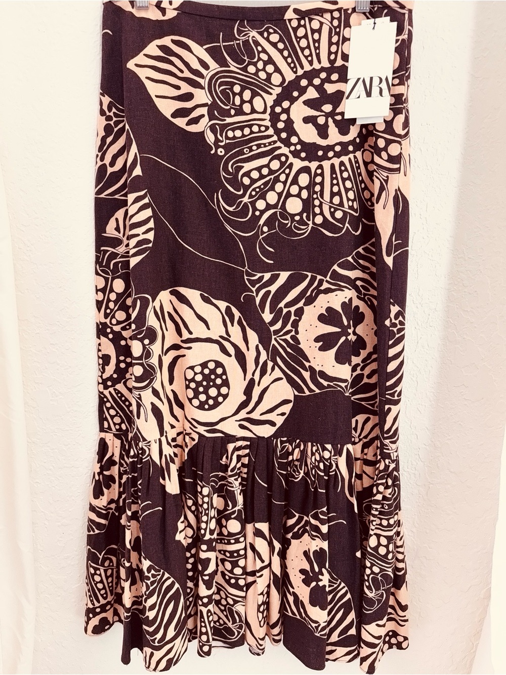 🌟NWT Zara Maxi Skirt🤎